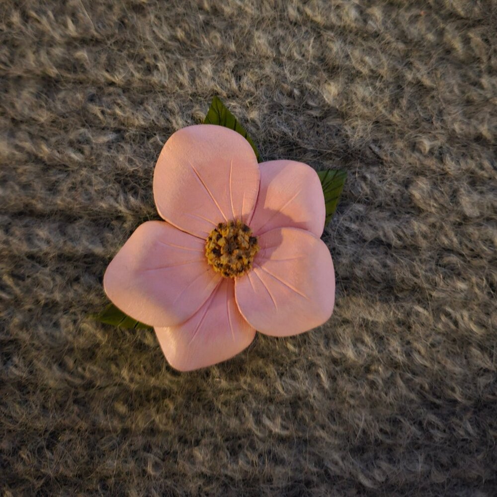 Wild rose, leather, artisan, brooch, pink, hand crafted, vintage 80s, hand made